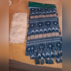 Girls size large scarf and thermal gloves set